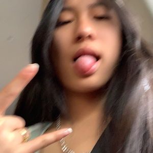 Meet your Posher, Peony